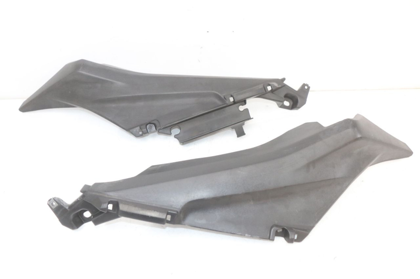 photo de REAR MIDDLE PANEL YAMAHA XMAX X-MAX ABS 125 (2017 - 2020) - Main view