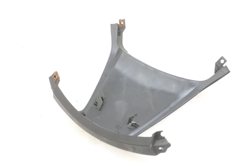 photo de REAR FAIRING JUNCTION YAMAHA XMAX X-MAX 125 (2006 - 2009) - Zoom on usage condition