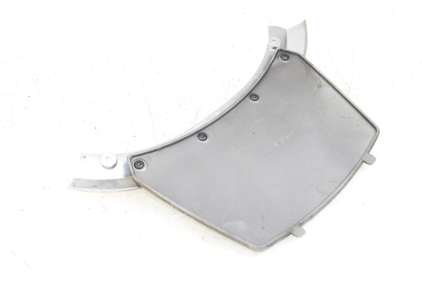 photo de REAR FAIRING JUNCTION PIAGGIO X10 125 (2012 - 2017) - Alternative perspective