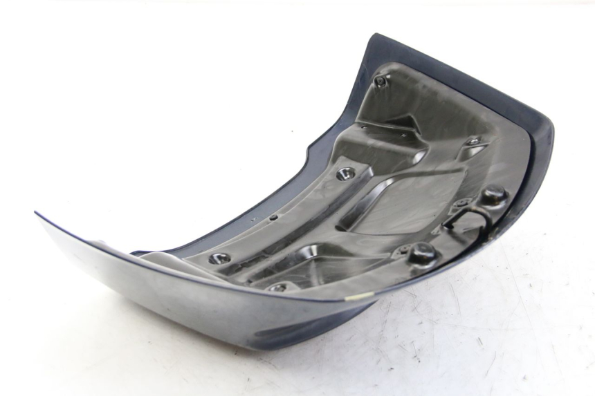 photo de REAR FAIRING JUNCTION PIAGGIO XEVO - X EVO 125 (2007 - 2017) - Zoom on usage condition