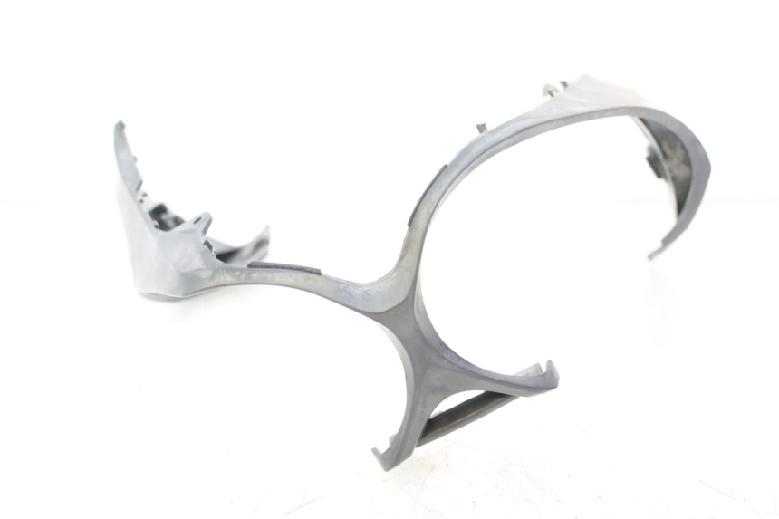 photo de REAR MIDDLE PANEL YAMAHA FZ6 FAZER S2 600 (2007 - 2011) - Fixing points details