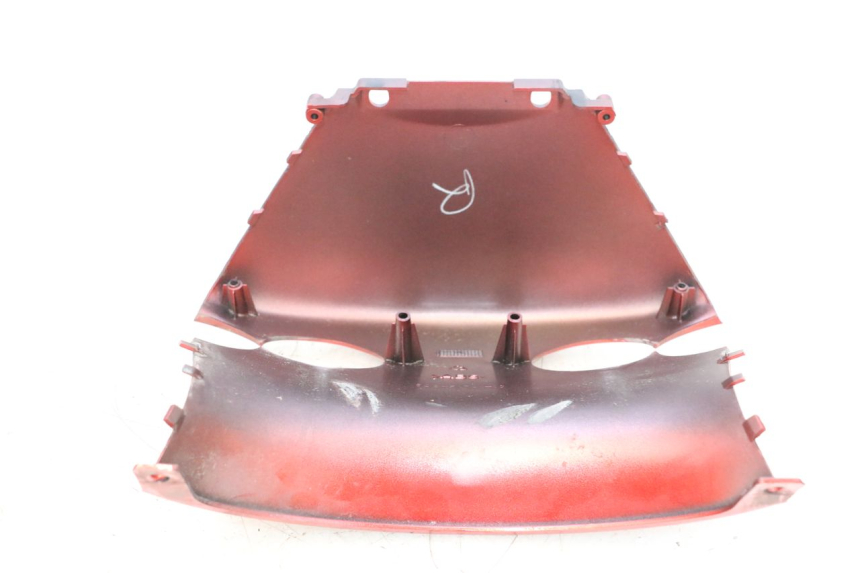 photo de REAR MIDDLE PANEL YAMAHA YP MAJESTY 125 (1998 - 2001) - Technical close-up