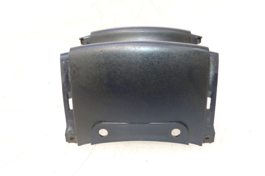photo de REAR MIDDLE PANEL YAMAHA YP MAJESTY 125 (2002 - 2006) - Fixing points details