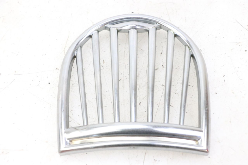 photo de FRONT MIDDLE PANEL DAELIM BESBI 125 (2007 - 2008) - Zoom on usage condition