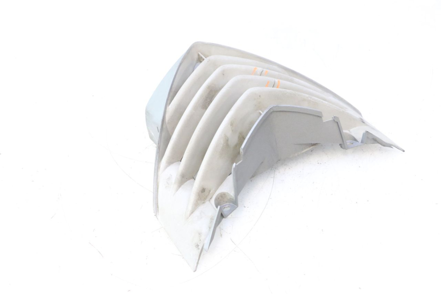photo de FRONT MIDDLE PANEL PEUGEOT ELYSTAR 50 (2002 - 2014) - Fixing points details