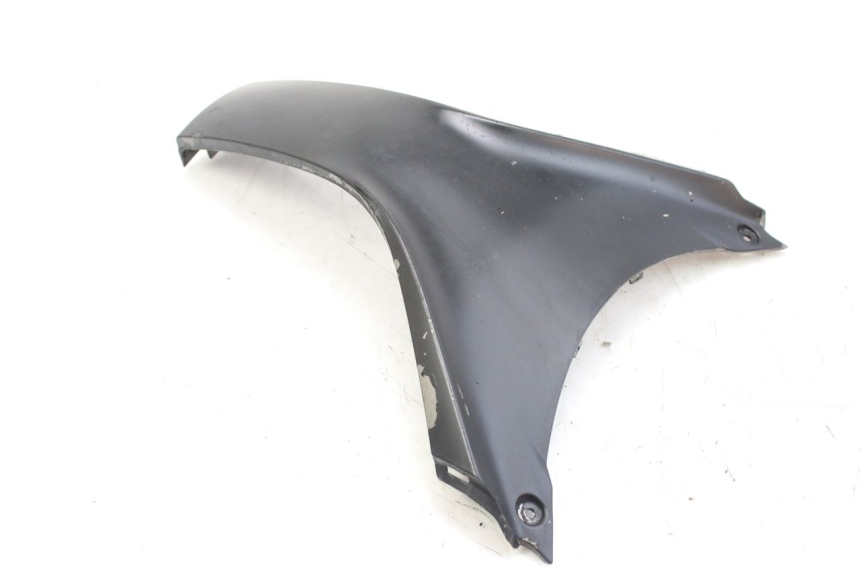photo de FRONT FAIRING JUNCTION HONDA FES S-WING SWING ABS 125 (2007 - 2015) - Technical close-up