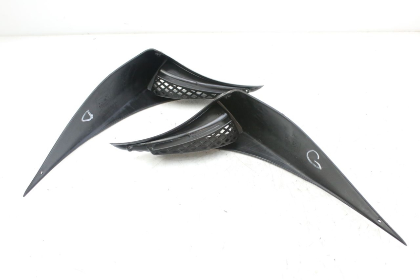 photo de FRONT FAIRING JUNCTION DERBI GPR 50 (2004 - 2009) - Component detail