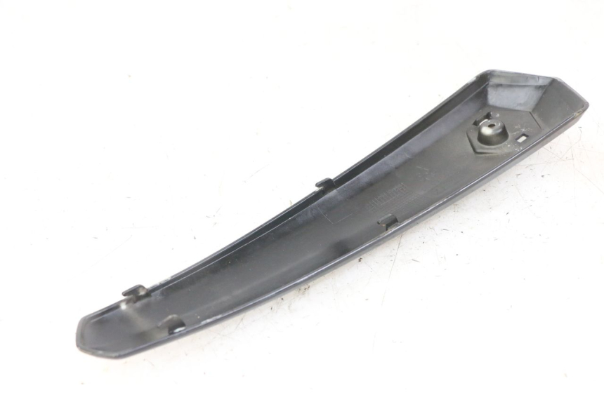 photo de FRONT MIDDLE PANEL PIAGGIO IE MP3 YOURBAN 300 (2011 - 2016) - Component detail