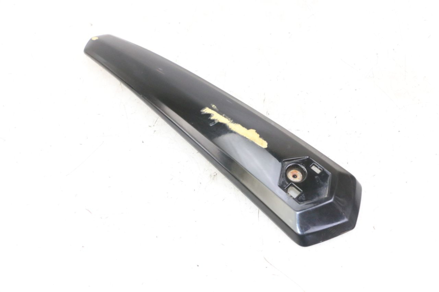 photo de FRONT MIDDLE PANEL PIAGGIO IE MP3 YOURBAN 300 (2011 - 2016) - Zoom on usage condition