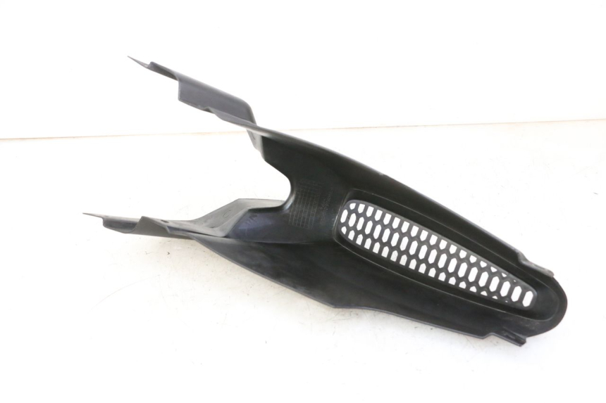 photo de FRONT MIDDLE PANEL QUADRO 4 4D 350 (2015 - 2018) - Component detail