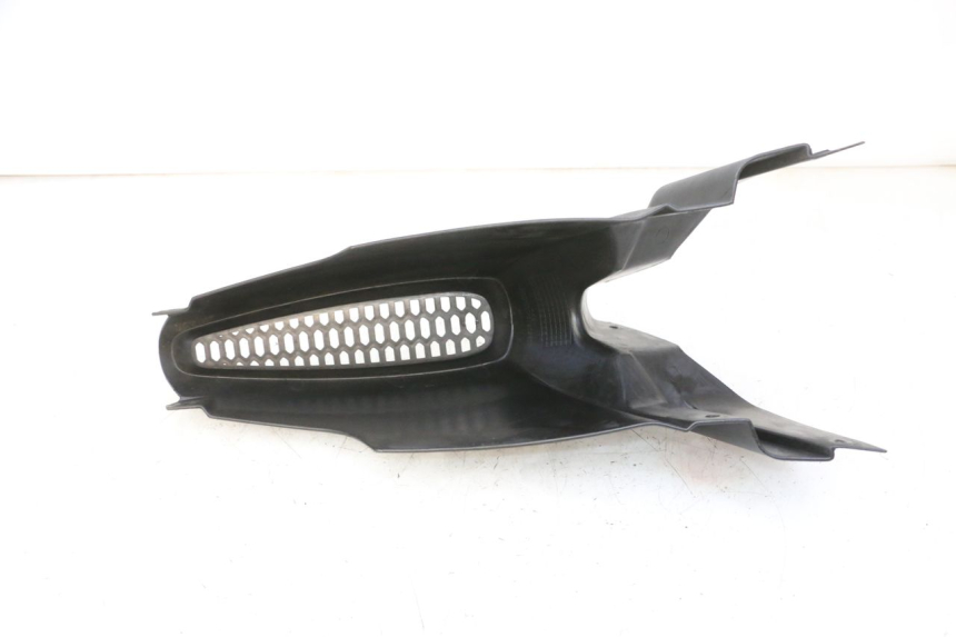 photo de FRONT MIDDLE PANEL QUADRO 4 4D 350 (2015 - 2018) - Zoom on usage condition