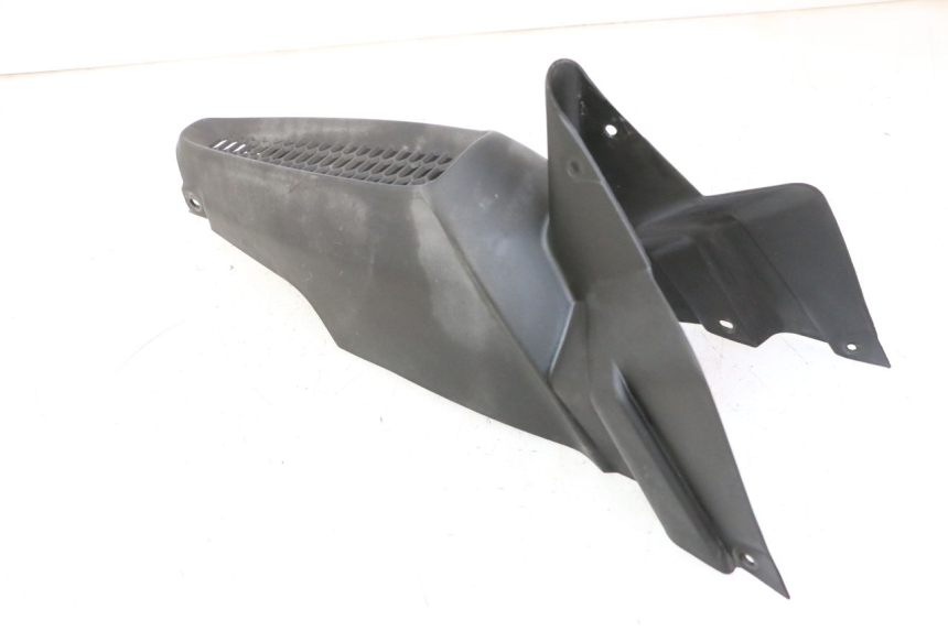 photo de FRONT MIDDLE PANEL QUADRO 4 4D 350 (2015 - 2018) - Alternative perspective