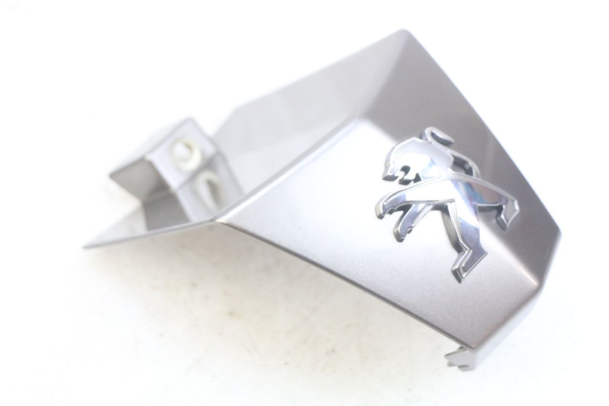 photo de LOWER FRONT FAIRING JUNCTION PEUGEOT CITYSTAR AIR 125 (2014 - 2017) - Technical close-up