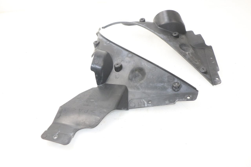 photo de LOWER FRONT FAIRING JUNCTION YAMAHA FJR ABS 1300 (2006 - 2012) - Component detail