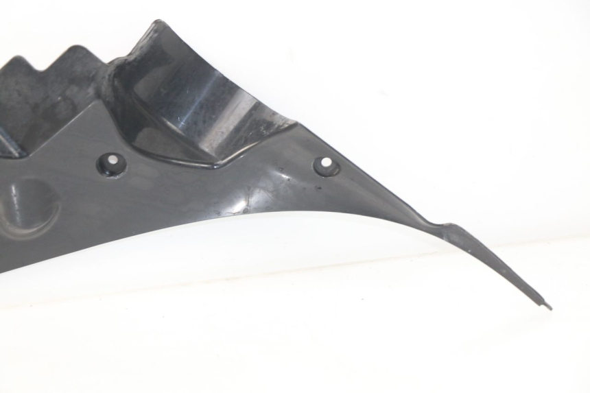 photo de LOWER FRONT FAIRING JUNCTION YAMAHA FJR ABS 1300 (2006 - 2012) - Technical close-up