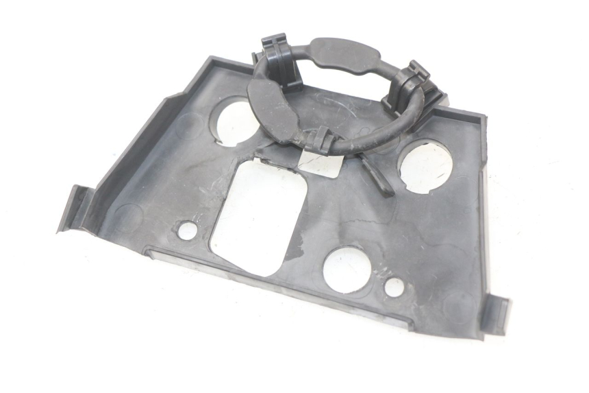 photo de FRONT MIDDLE PANEL YAMAHA FZ8 800 (2010 - 2016) - Main view