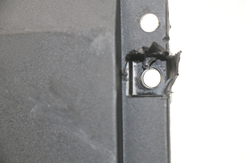 photo de FRONT MIDDLE PANEL PIAGGIO MP3 HPE 500 (2019 - 2022) - Fixing points details