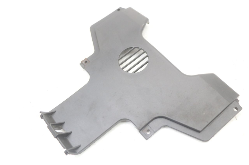 photo de LOWER FRONT FAIRING JUNCTION PIAGGIO MP3 LT 400 (2007 - 2012) - Component detail
