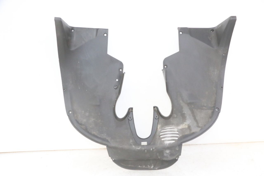 photo de LOWER FRONT FAIRING JUNCTION PIAGGIO MP3 LT 300 (2010 - 2016) - Main view
