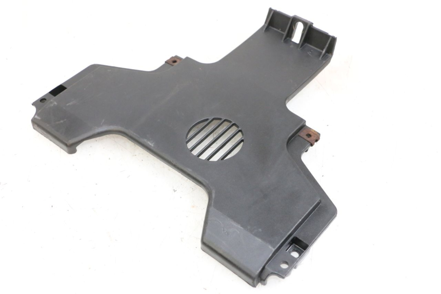 photo de FRONT MIDDLE PANEL  PIAGGIO MP3 500 (2011 - 2015) - Alternative perspective