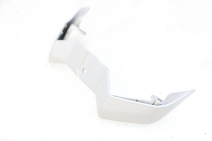 photo de FRONT MIDDLE PANEL YAMAHA MT-07 MT07 ABS 700 (2018 - 2020) - Technical close-up