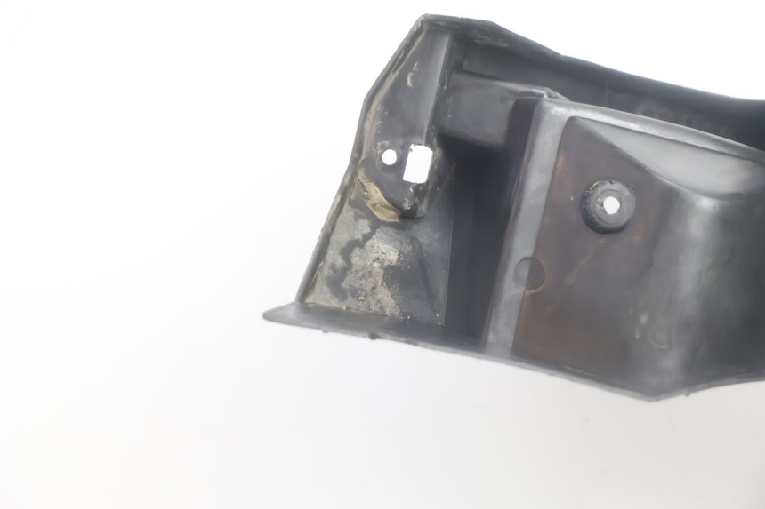 photo de FRONT MIDDLE PANEL MBK NITRO 50 (2004 - 2008) - Fixing points details