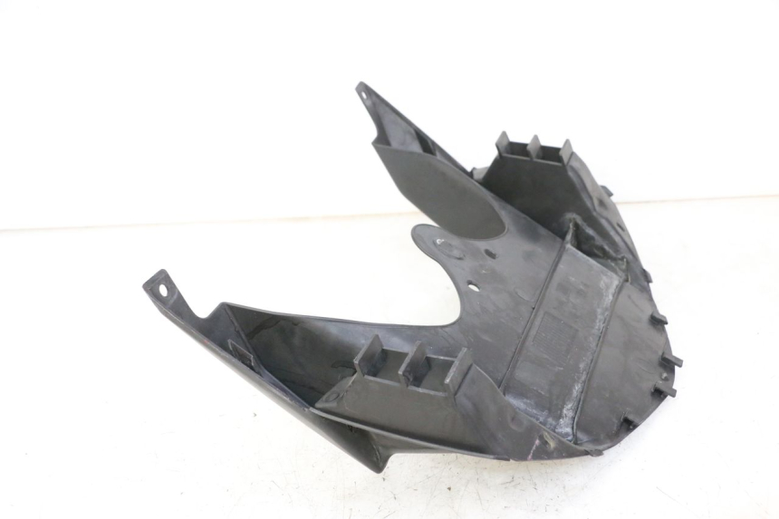 photo de FRONT MIDDLE PANEL SUZUKI SV S 650 (2003 - 2009) - Technical close-up