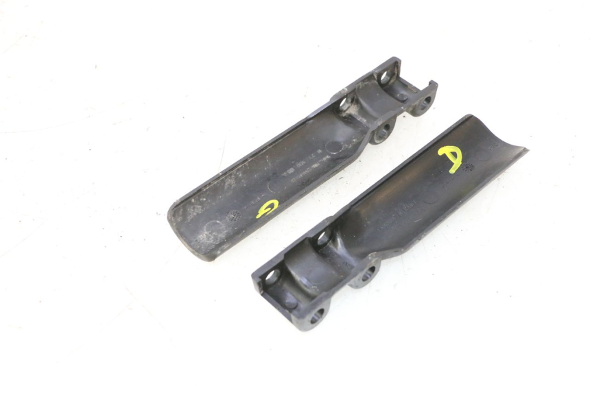 photo de LOWER FRONT FAIRING JUNCTION PEUGEOT TREKKER 50 (1995 - 2004) - Component detail