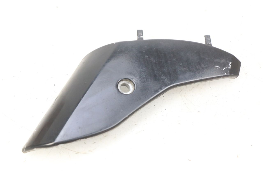 photo de LOWER FRONT FAIRING JUNCTION PIAGGIO VESPA LX 125 (2005 - 2010) - Main view