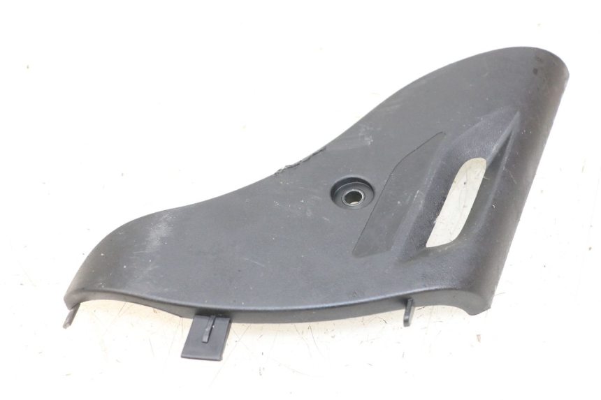 photo de FRONT MIDDLE PANEL  PIAGGIO VESPA PRIMAVERA 4T 50 (2021 - 2024) - Zoom on usage condition