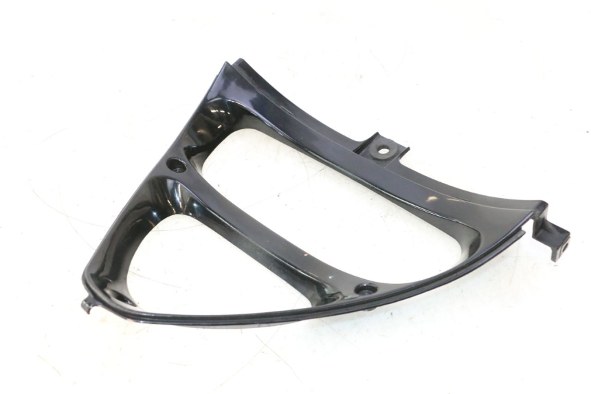 photo de LOWER FRONT FAIRING JUNCTION KAWASAKI ZZR 600 (1995 - 2004) - Component detail