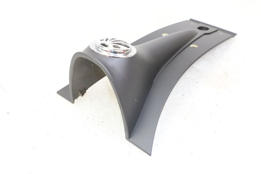 photo de FRONT MIDDLE PANEL JM MOTORS VX 125 (2022 - 2025) - Technical close-up