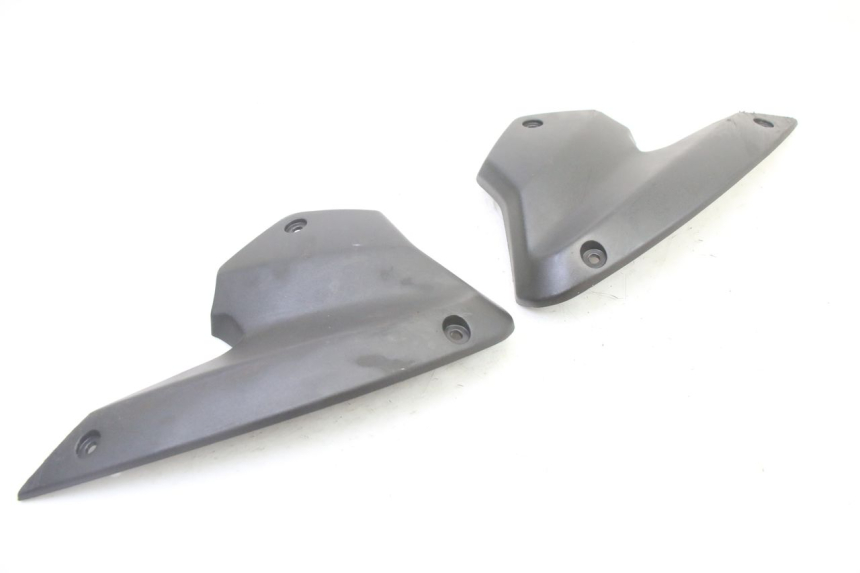 photo de FRONT FAIRING JUNCTION PEUGEOT KISBEE 4T 50 (2018 - 2022) - Alternative perspective