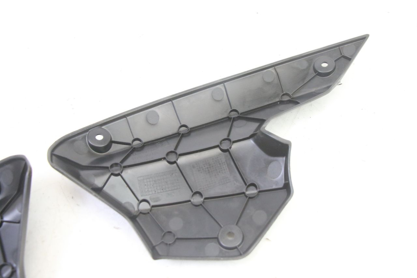 photo de FRONT FAIRING JUNCTION PEUGEOT KISBEE 4T 50 (2018 - 2022) - Surface and material condition