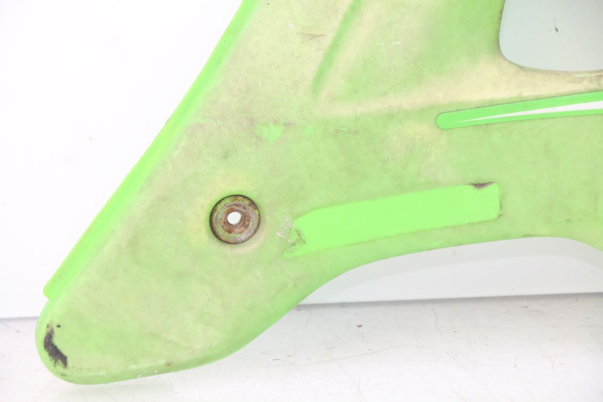 photo de FRONT FAIRING JUNCTION KAWASAKI KX 250 (1994 - 1998) - Distinctive features