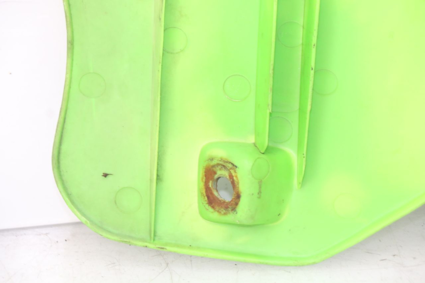 photo de FRONT FAIRING JUNCTION KAWASAKI KX 250 (1994 - 1998) - Technical close-up