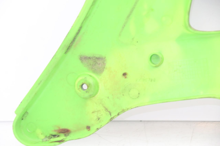 photo de FRONT FAIRING JUNCTION KAWASAKI KX 250 (1994 - 1998) - Fixing points details