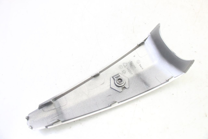 photo de FRONT MIDDLE PANEL PIAGGIO LIBERTY 4T 50 (2009 - 2015) - Product overview