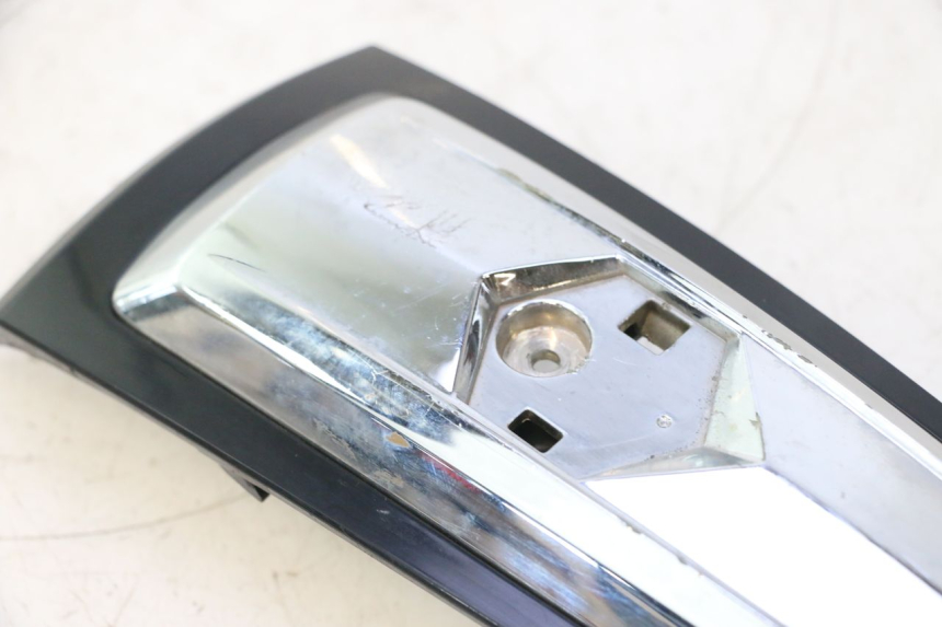 photo de FRONT FAIRING JUNCTION PIAGGIO LIBERTY IGET 4T 50 (2015 - 2020) - Alternative perspective