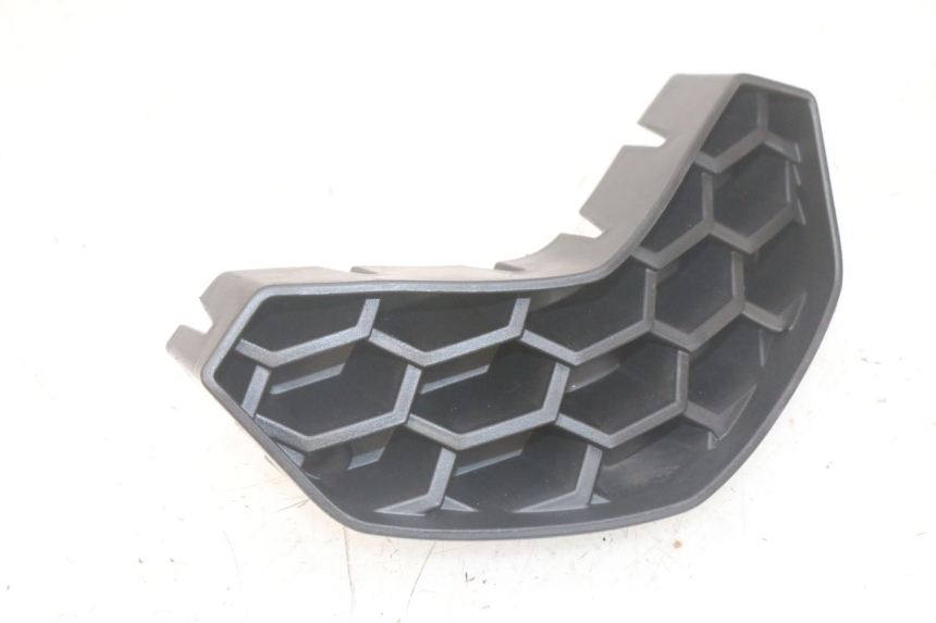 photo de FRONT MIDDLE PANEL PIAGGIO MP3 HPE 300 (2019 - 2026) - Zoom on usage condition