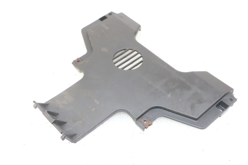 photo de FRONT MIDDLE PANEL  PIAGGIO MP3 500 (2011 - 2015) - Main view