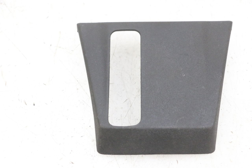 photo de FRONT MIDDLE PANEL PIAGGIO MP3 500 (2016 - 2018) - Main view