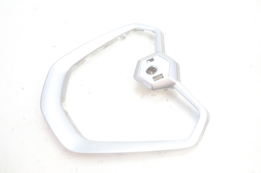 photo de FRONT MIDDLE PANEL PIAGGIO MP3 500 (2016 - 2018) - Main view