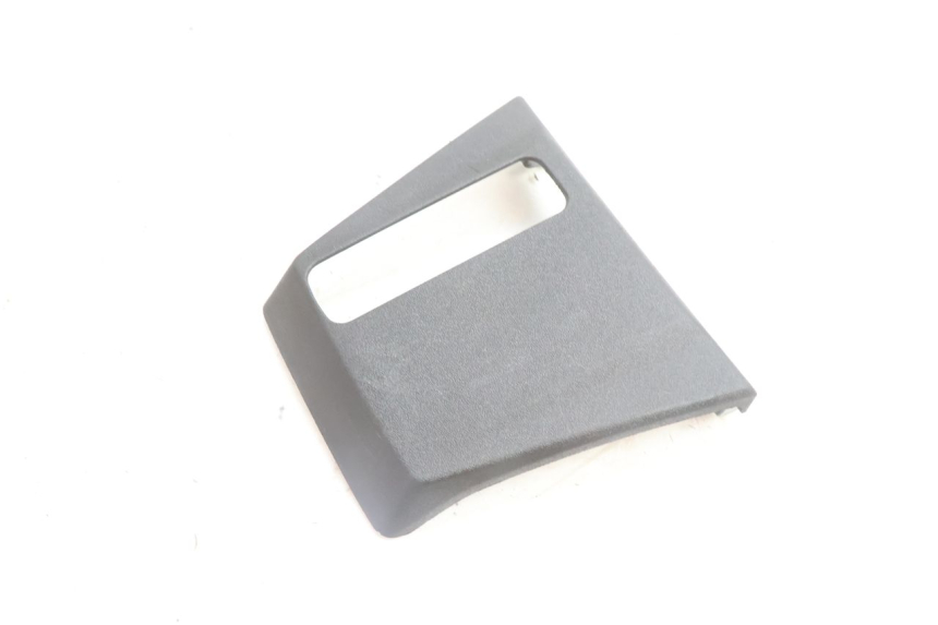 photo de FRONT MIDDLE PANEL PIAGGIO MP3 500 (2016 - 2018) - Component detail