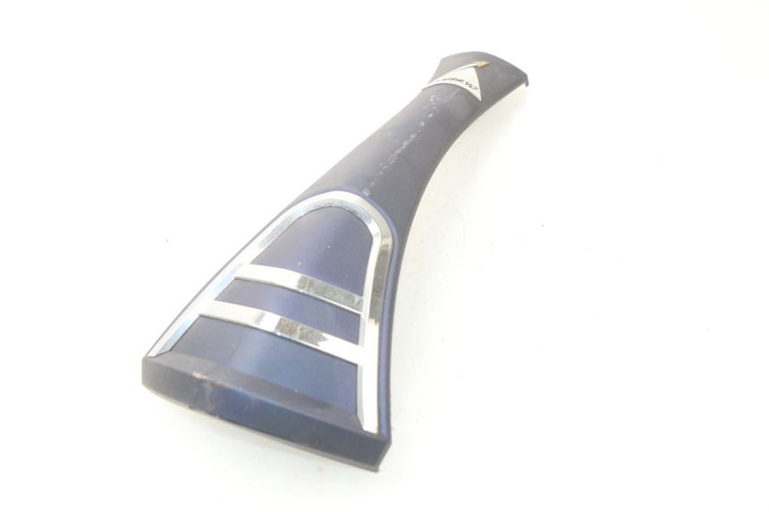 photo de FRONT MIDDLE PANEL TURBHO RP 50 (2018 - 2022) - Surface and material condition