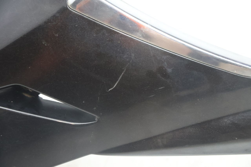 photo de FRONT MIDDLE PANEL PEUGEOT SATELIS 125 (2006 - 2009) - Alternative perspective
