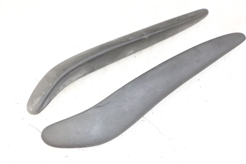 photo de FRONT MIDDLE PANEL APRILIA SCARABEO GT TOURING 125 (1999 - 2005) - Main view