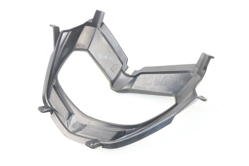 photo de FRONT MIDDLE PANEL APRILIA SR 2T 50 (2018 - 2022) - Zoom on usage condition