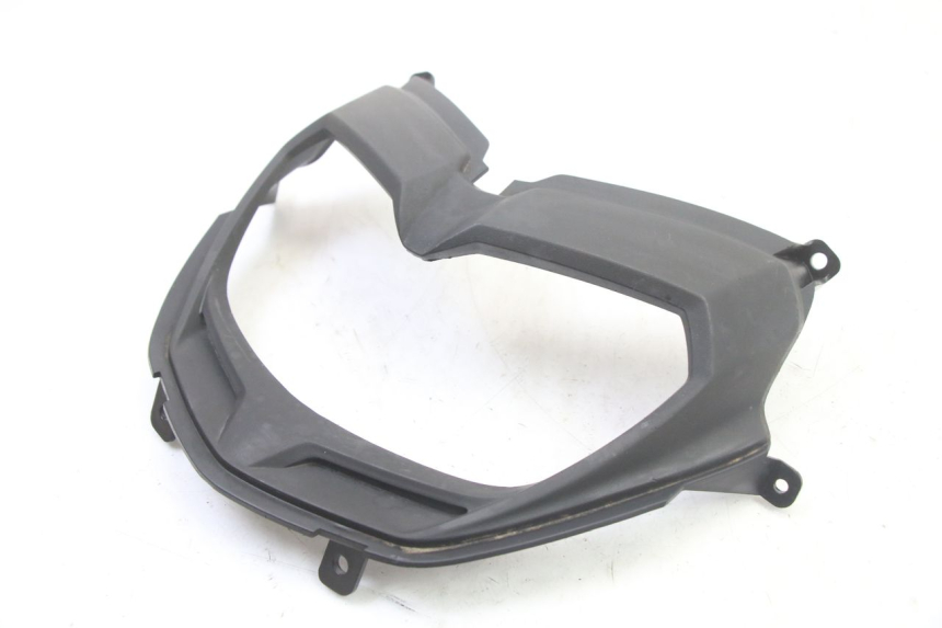 photo de FRONT MIDDLE PANEL APRILIA SR 2T 50 (2018 - 2022) - Zoom on usage condition