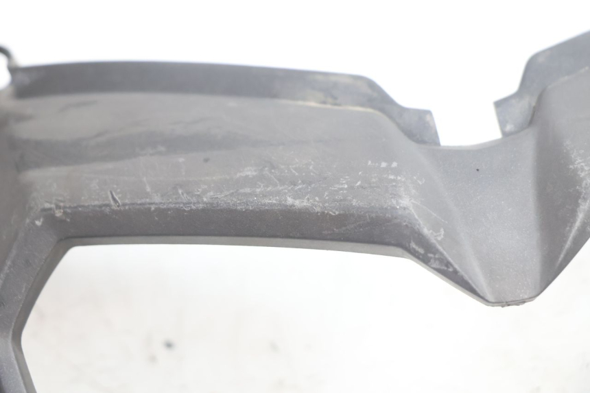 photo de FRONT FAIRING JUNCTION APRILIA SR 2T 50 (2012 - 2017) - Zoom on usage condition